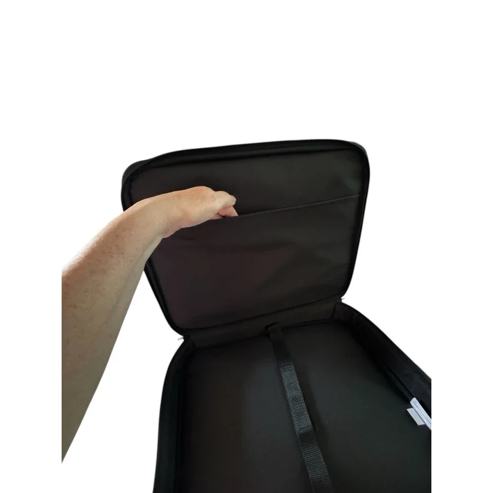 Targus 15.4” Laptop Briefcase TVR300-91 Black Business Bag NWT Strap